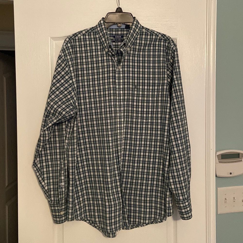 Izod shirt M, non-iron.